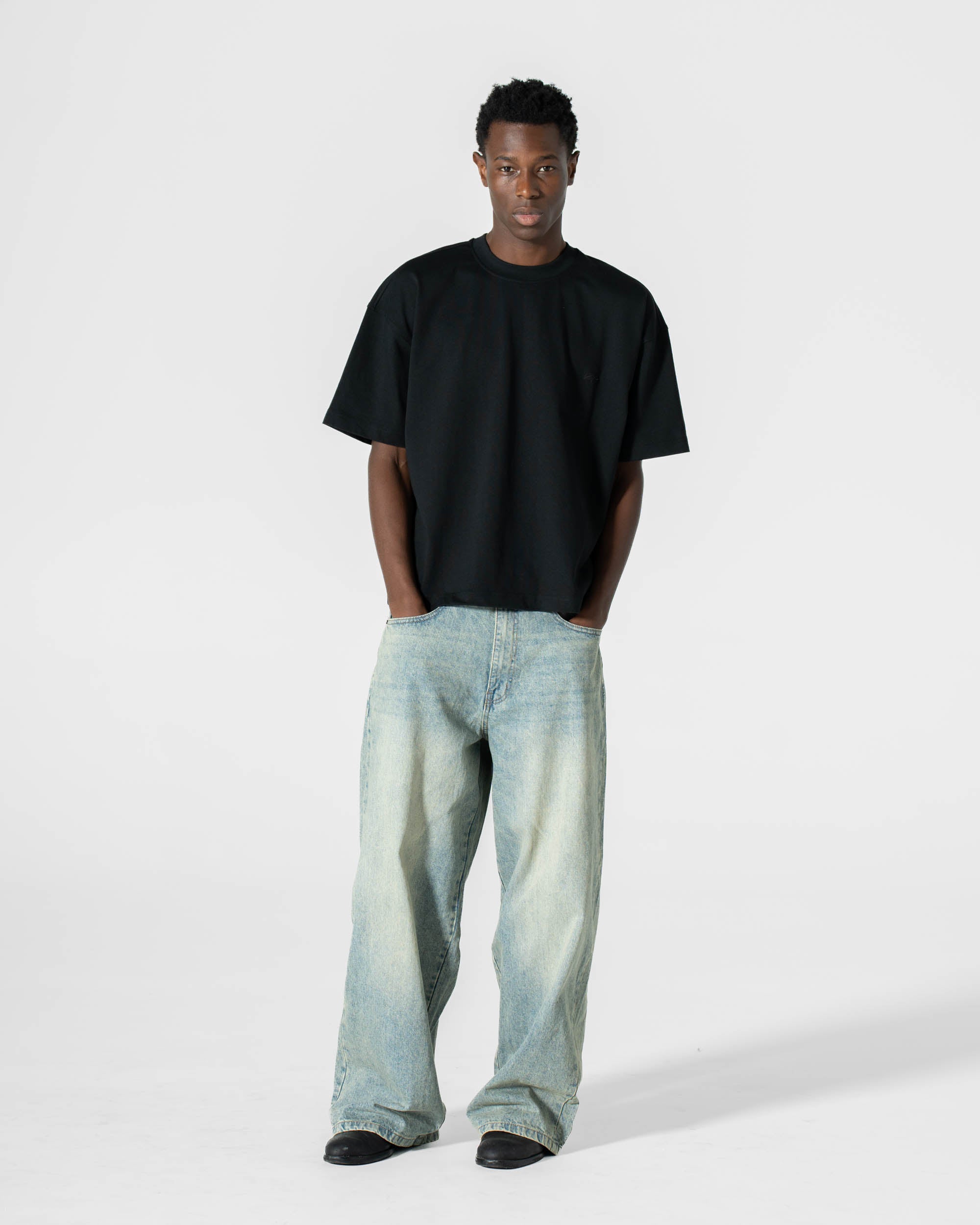 FREE T-SHIRT BLACK